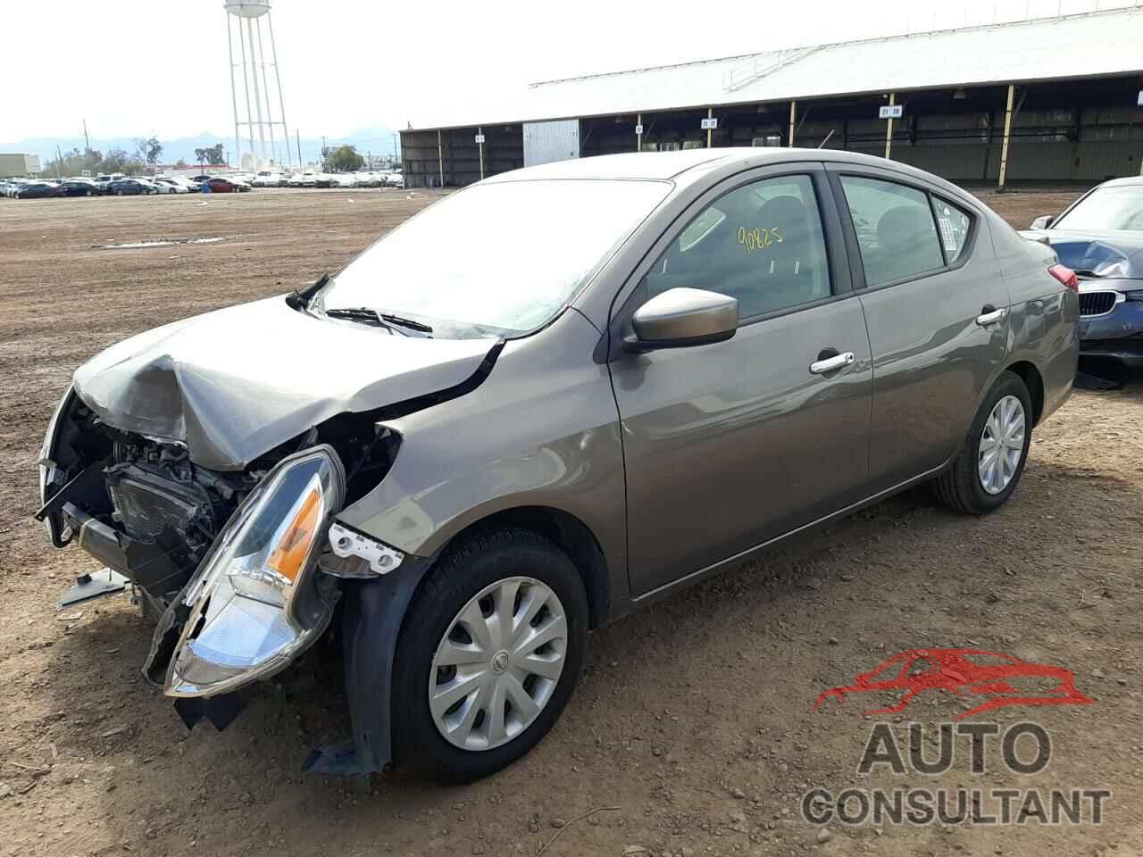 NISSAN VERSA 2017 - 3N1CN7AP2HK437301