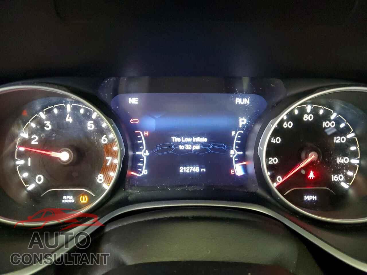 JEEP COMPASS 2018 - 3C4NJDBB3JT175002