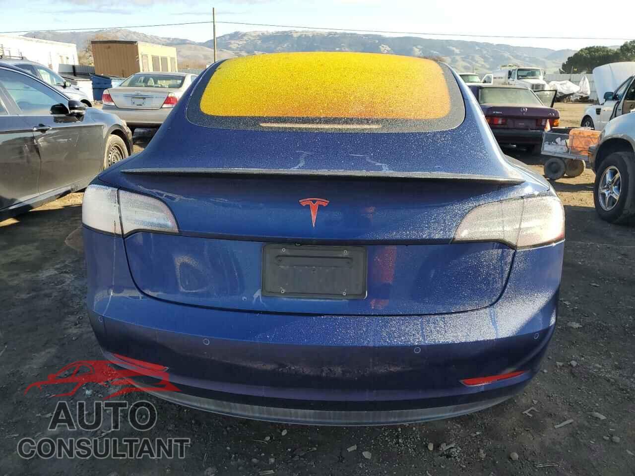 TESLA MODEL 3 2018 - 5YJ3E1EB8JF180068