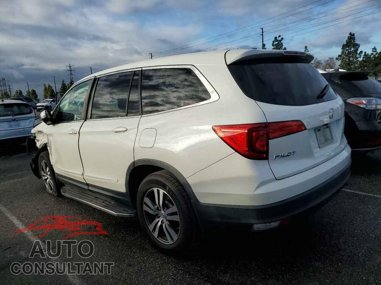 HONDA PILOT 2018 - 5FNYF5H59JB016781