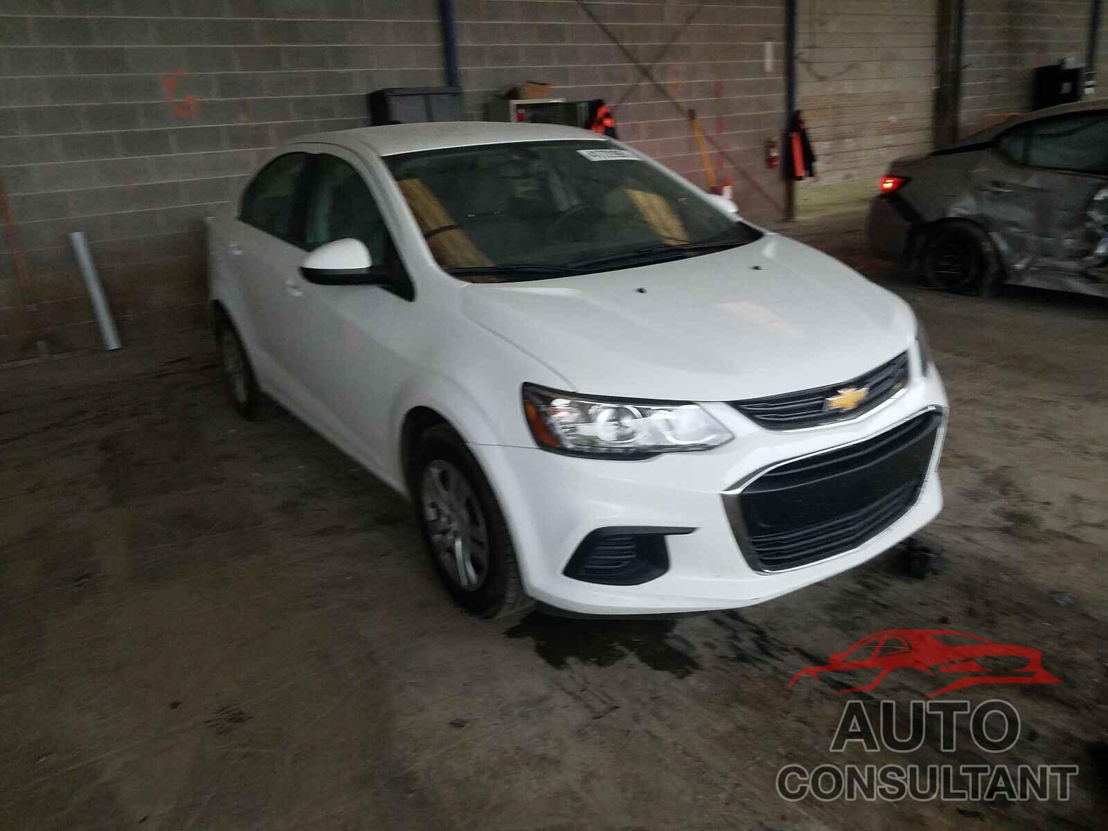 CHEVROLET SONIC 2017 - 1G1JA5SH0H4143948
