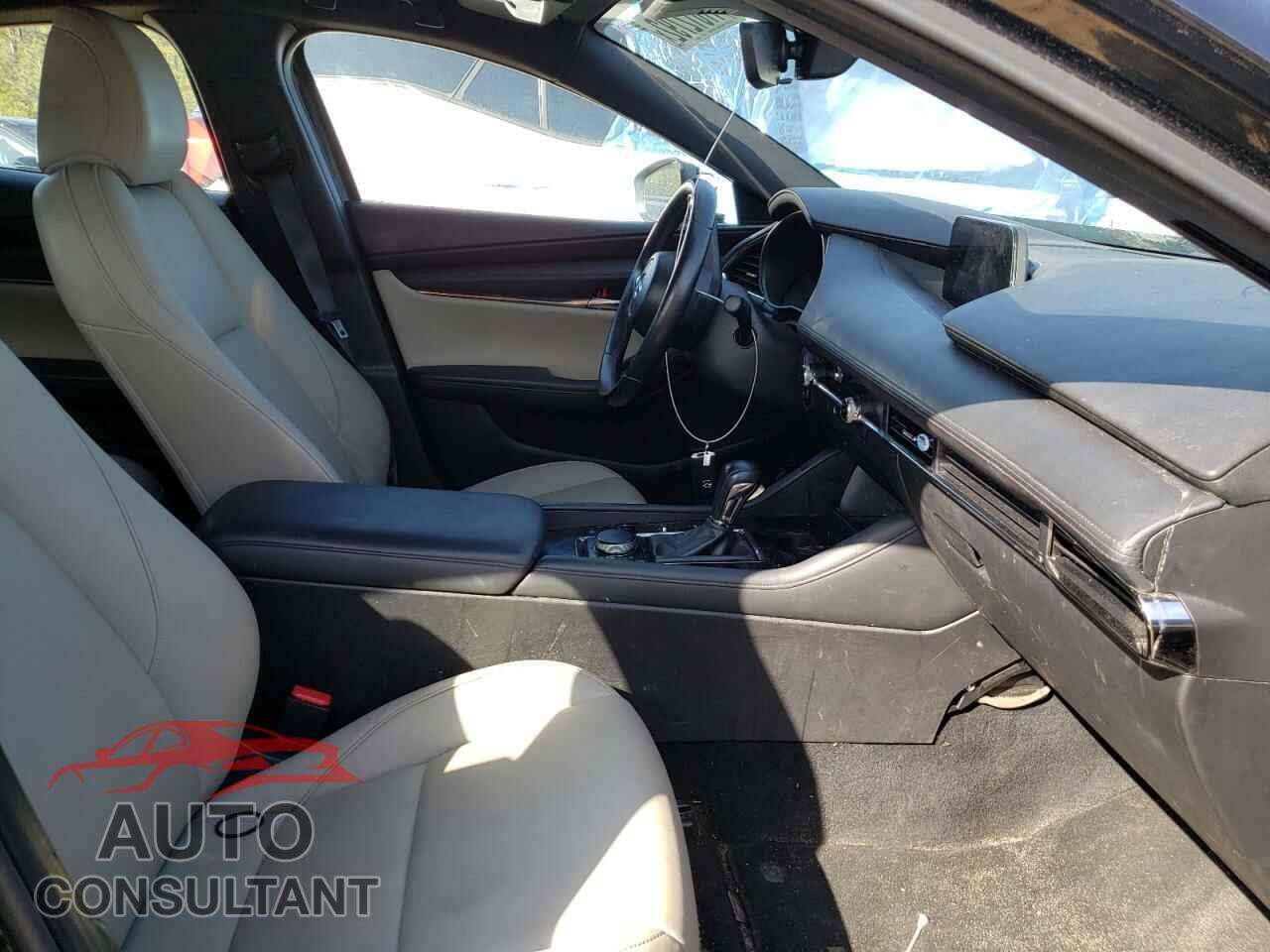 MAZDA 3 2019 - JM1BPBJM5K1136199