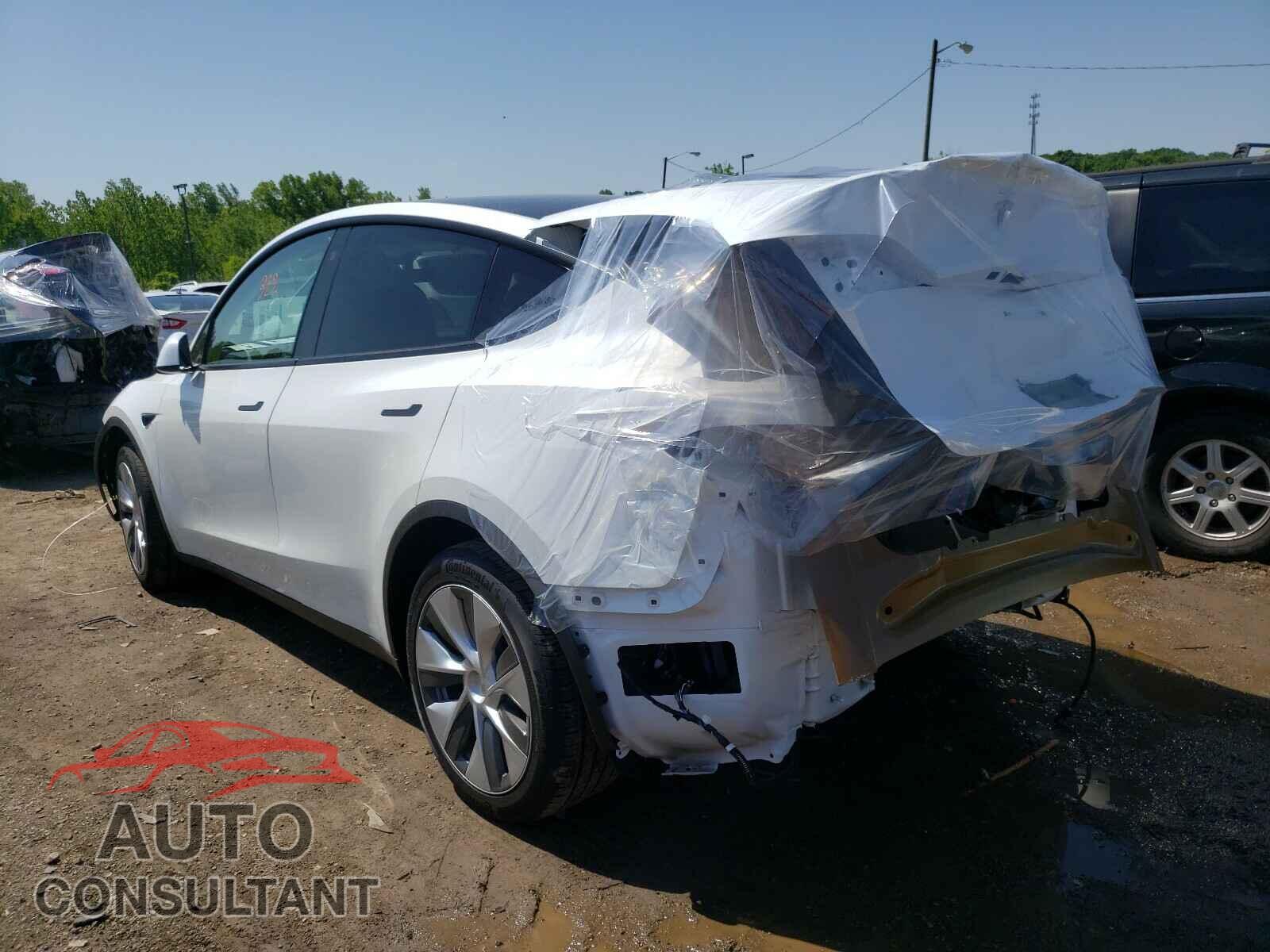 TESLA MODEL Y 2021 - 5YJYGAEE7MF136867