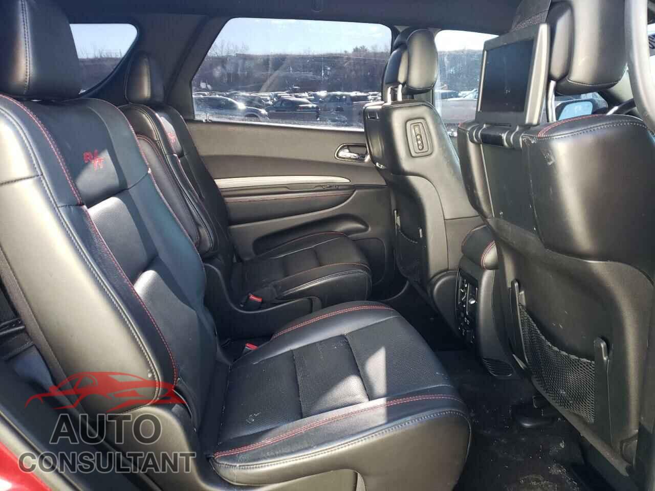 DODGE DURANGO 2018 - 1C4SDJCT1JC282917