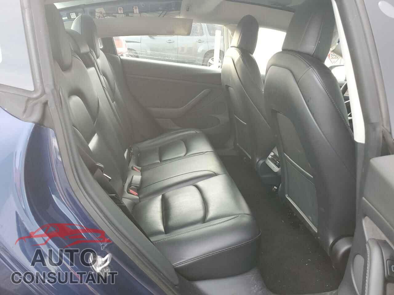 TESLA MODEL 3 2022 - 5YJ3E1EA5NF290847