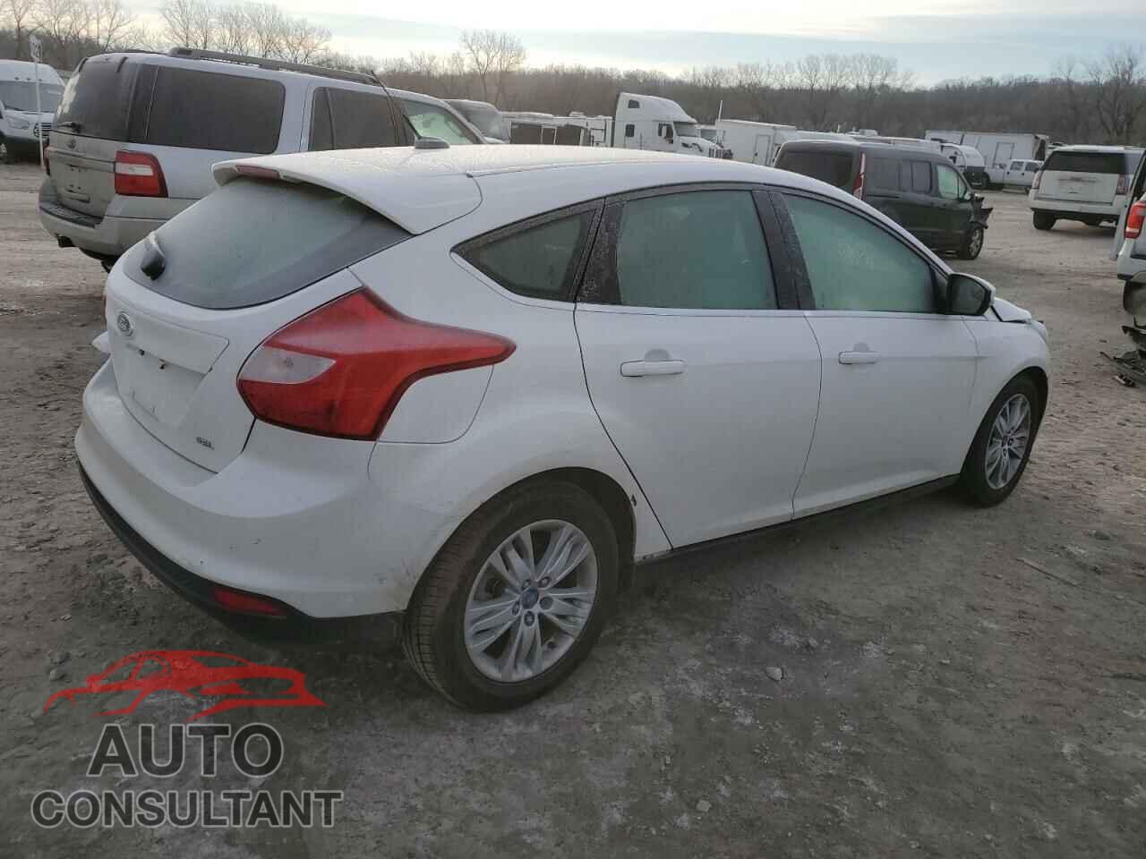 FORD FOCUS 2012 - 1FAHP3M26CL347188