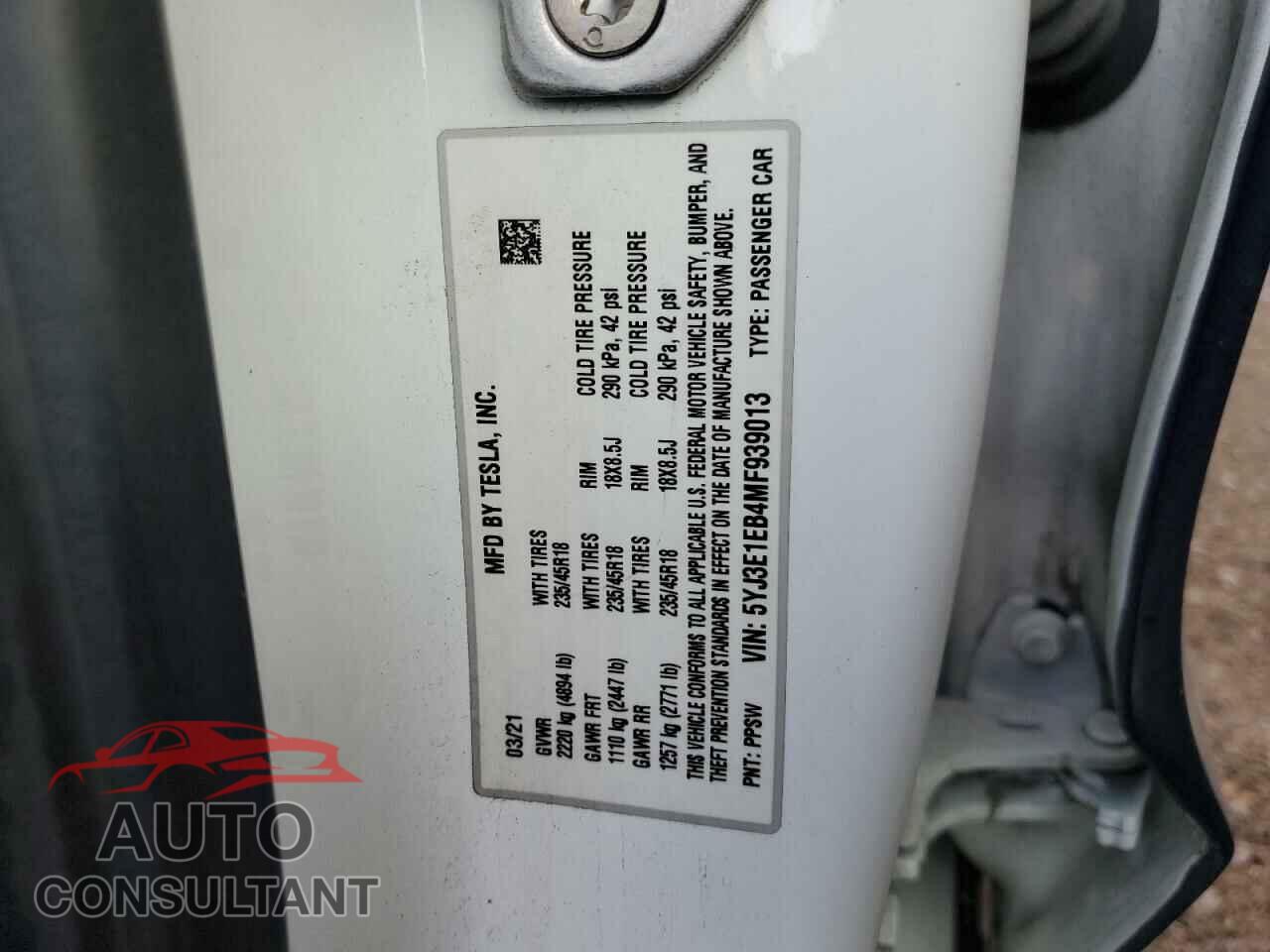 TESLA MODEL 3 2021 - 5YJ3E1EB4MF939013