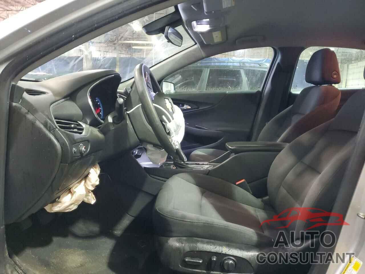 CHEVROLET MALIBU 2018 - 1G1ZD5STXJF169031