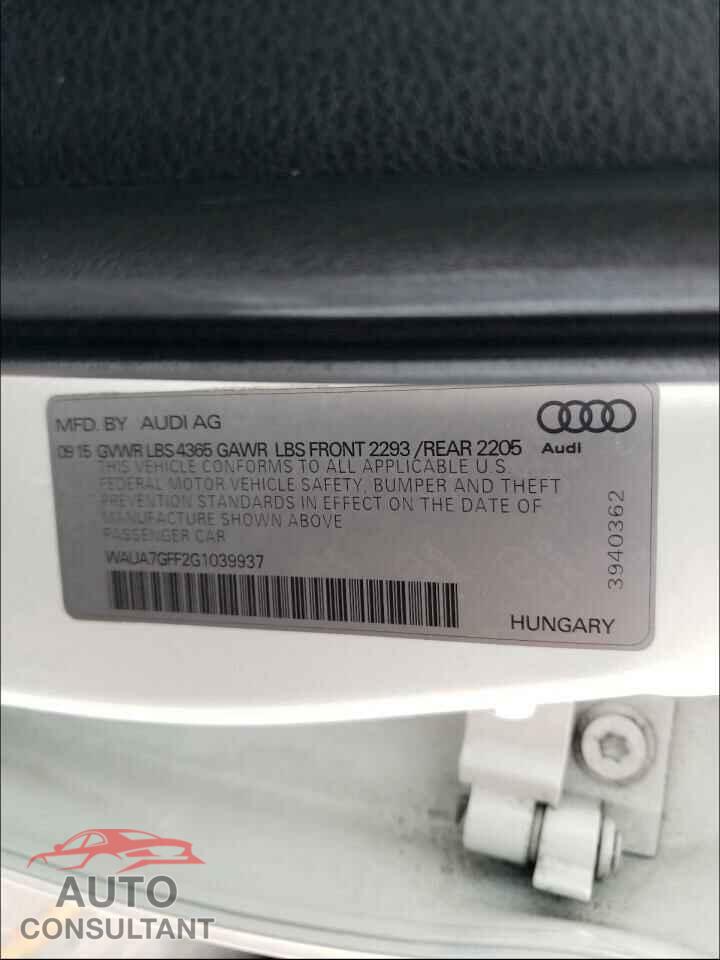 AUDI A3 2016 - WAUA7GFF2G1039937