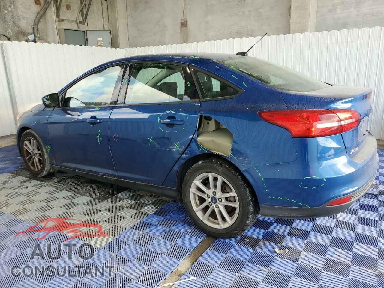 FORD FOCUS 2018 - 1FADP3FE3JL257600