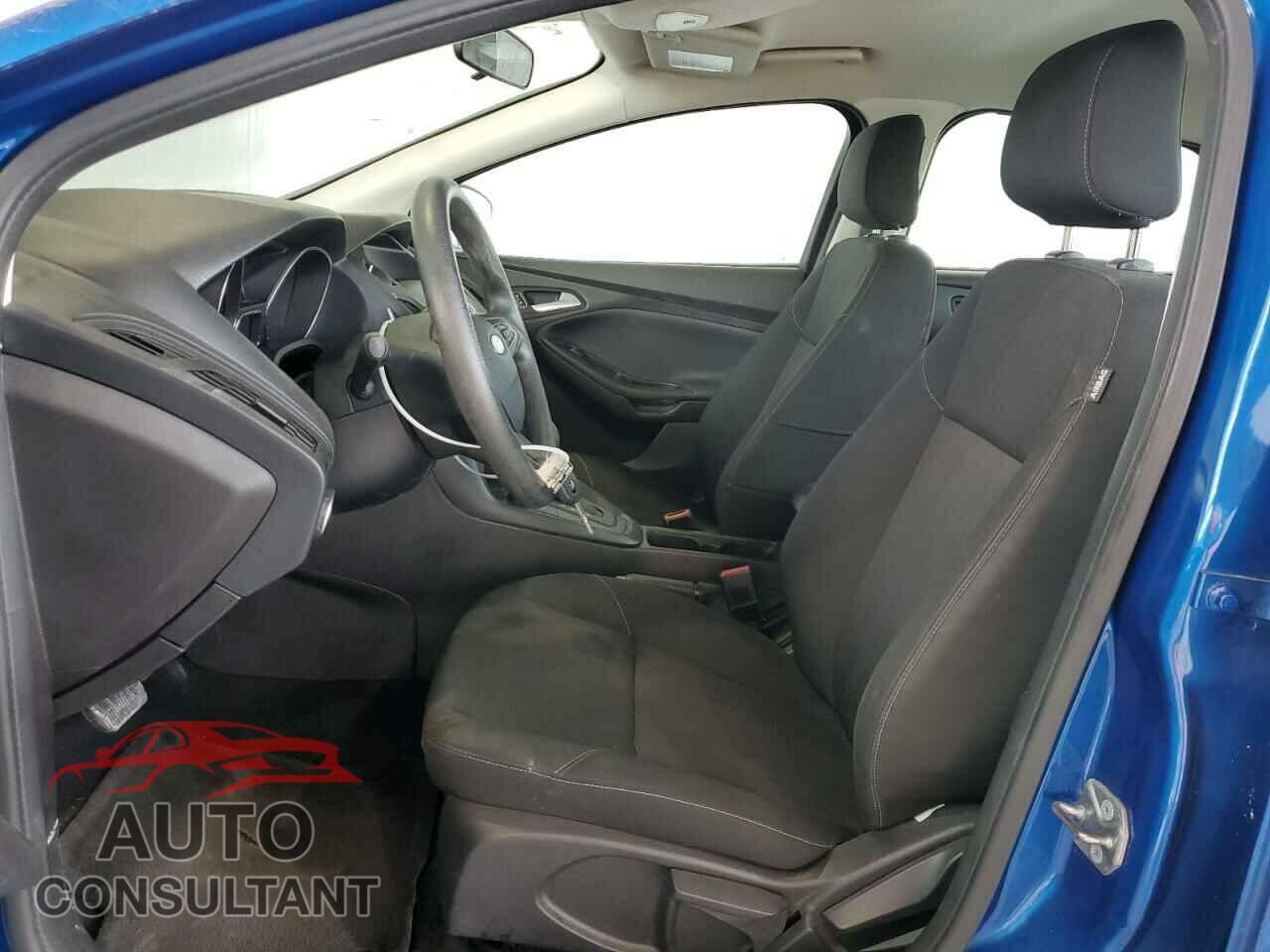 FORD FOCUS 2018 - 1FADP3FE3JL257600