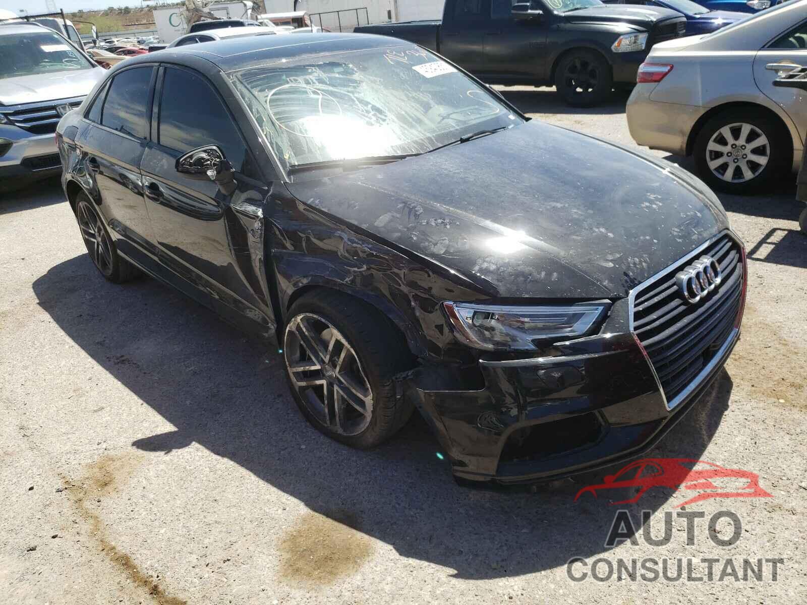 AUDI A3 2018 - WAUAUGFF7J1017545