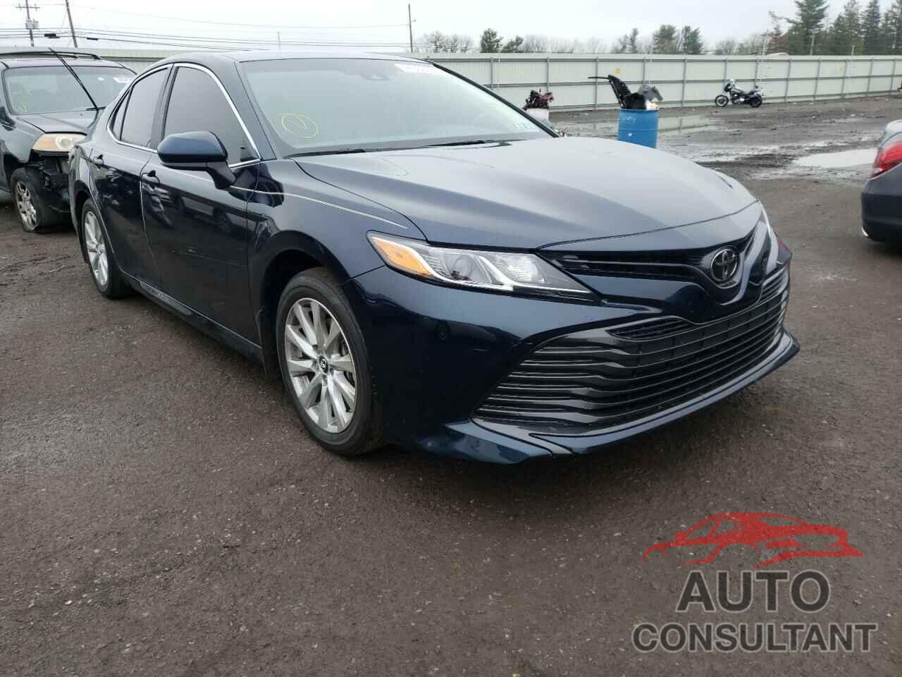 TOYOTA CAMRY 2018 - 4T1B11HK4JU566752