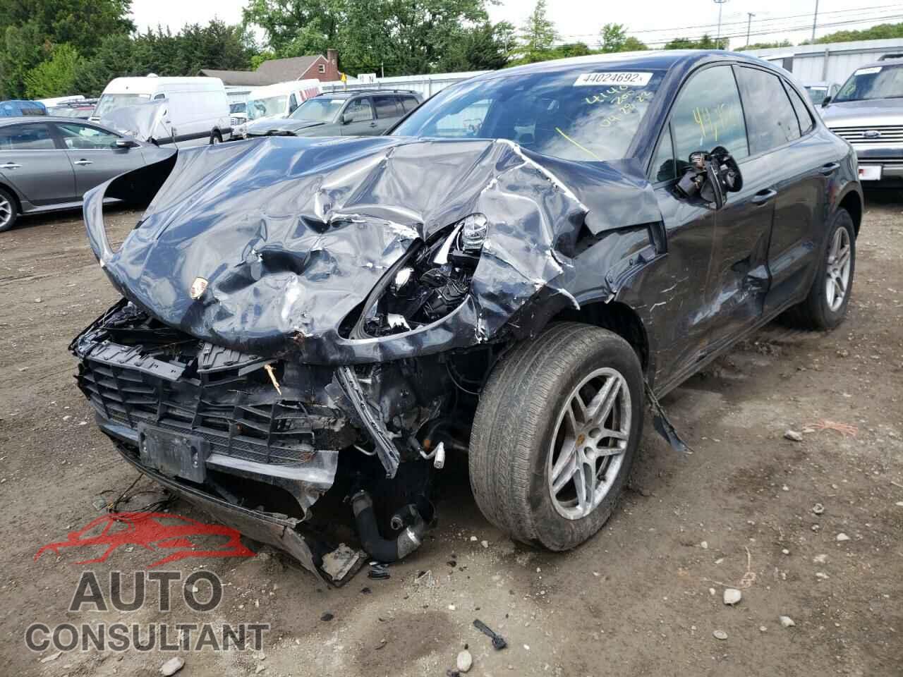 PORSCHE MACAN 2018 - WP1AA2A53JLB07632