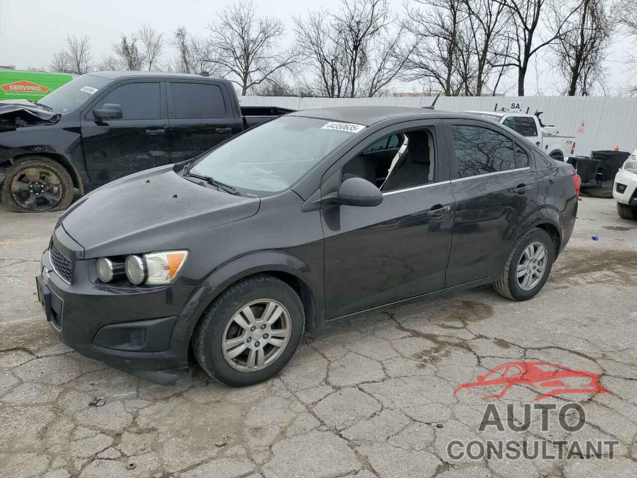 CHEVROLET SONIC 2014 - 1G1JC5SH2E4242891