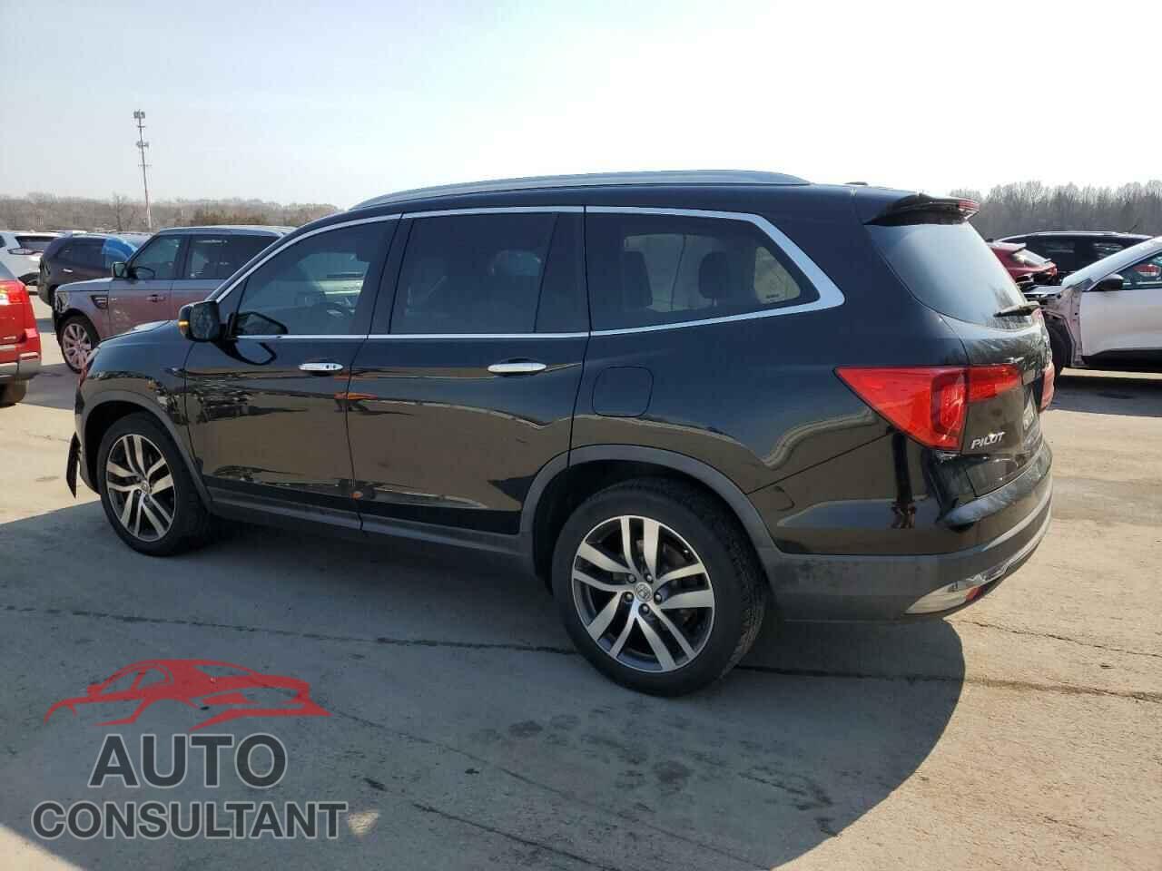 HONDA PILOT 2017 - 5FNYF6H91HB002764