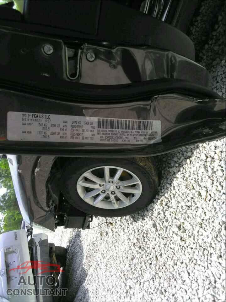 DODGE JOURNEY 2017 - 3C4PDCBG1HT643907