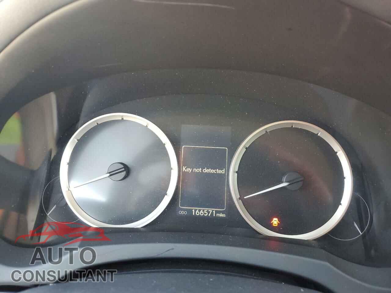 LEXUS IS 2014 - JTHCF1D21E5013331