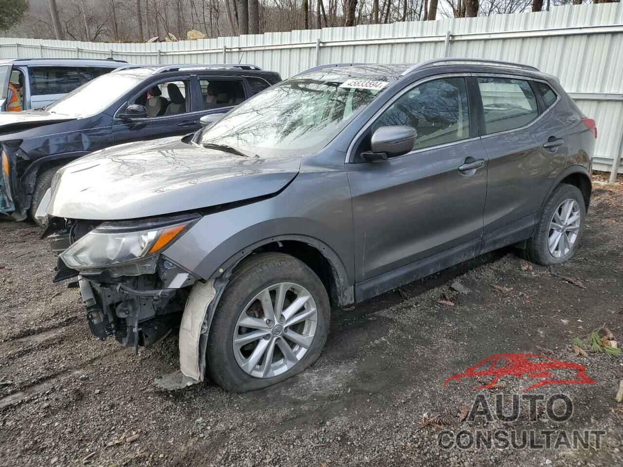 NISSAN ROGUE 2018 - JN1BJ1CR2JW600073