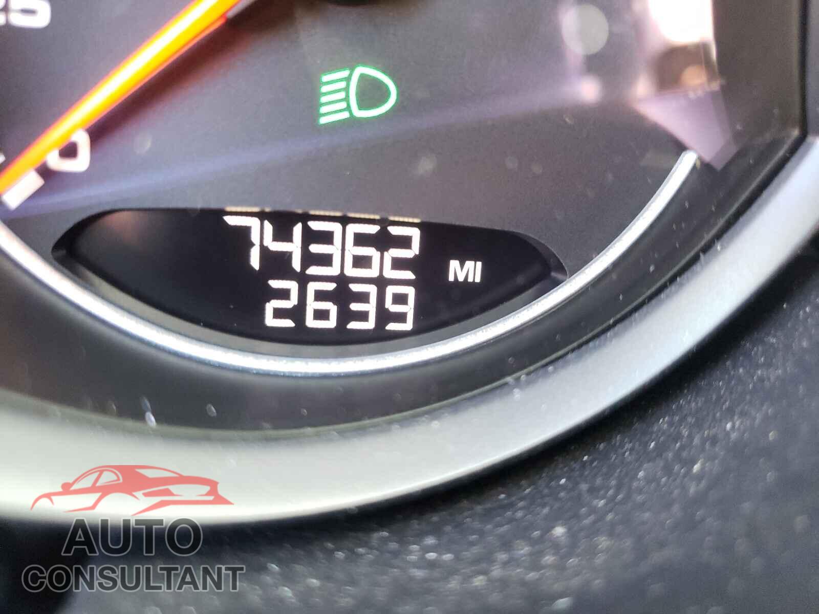PORSCHE CAYENNE 2017 - WP1AA2A28HKA81602