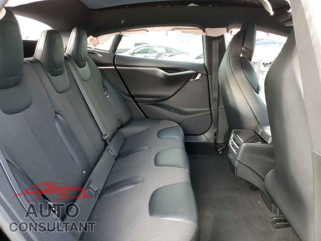 TESLA MODEL S 2017 - 5YJSA1E1XHF202502
