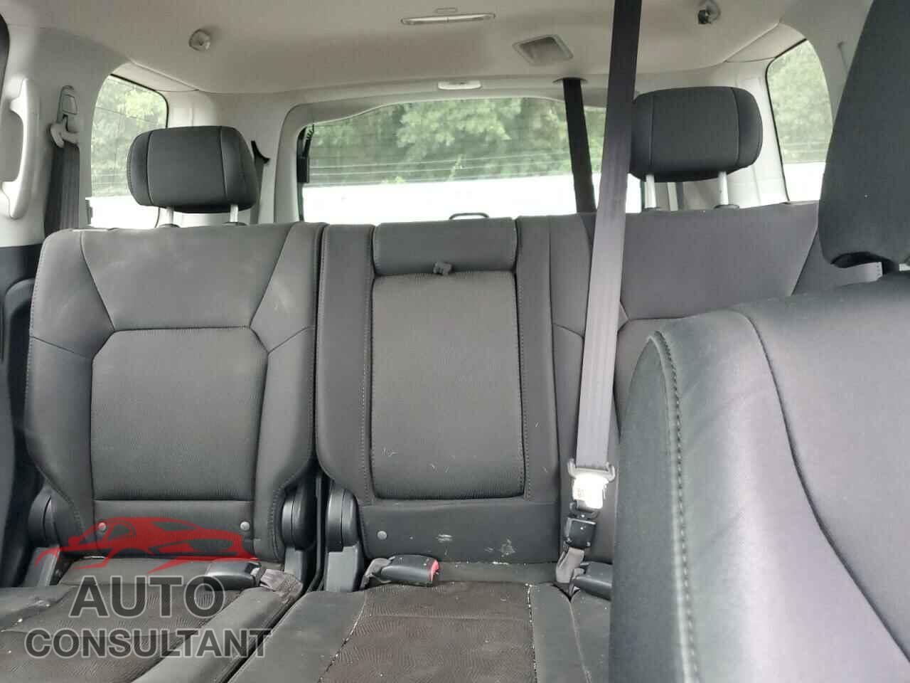 HONDA PILOT 2011 - 5FNYF4H26BB074669