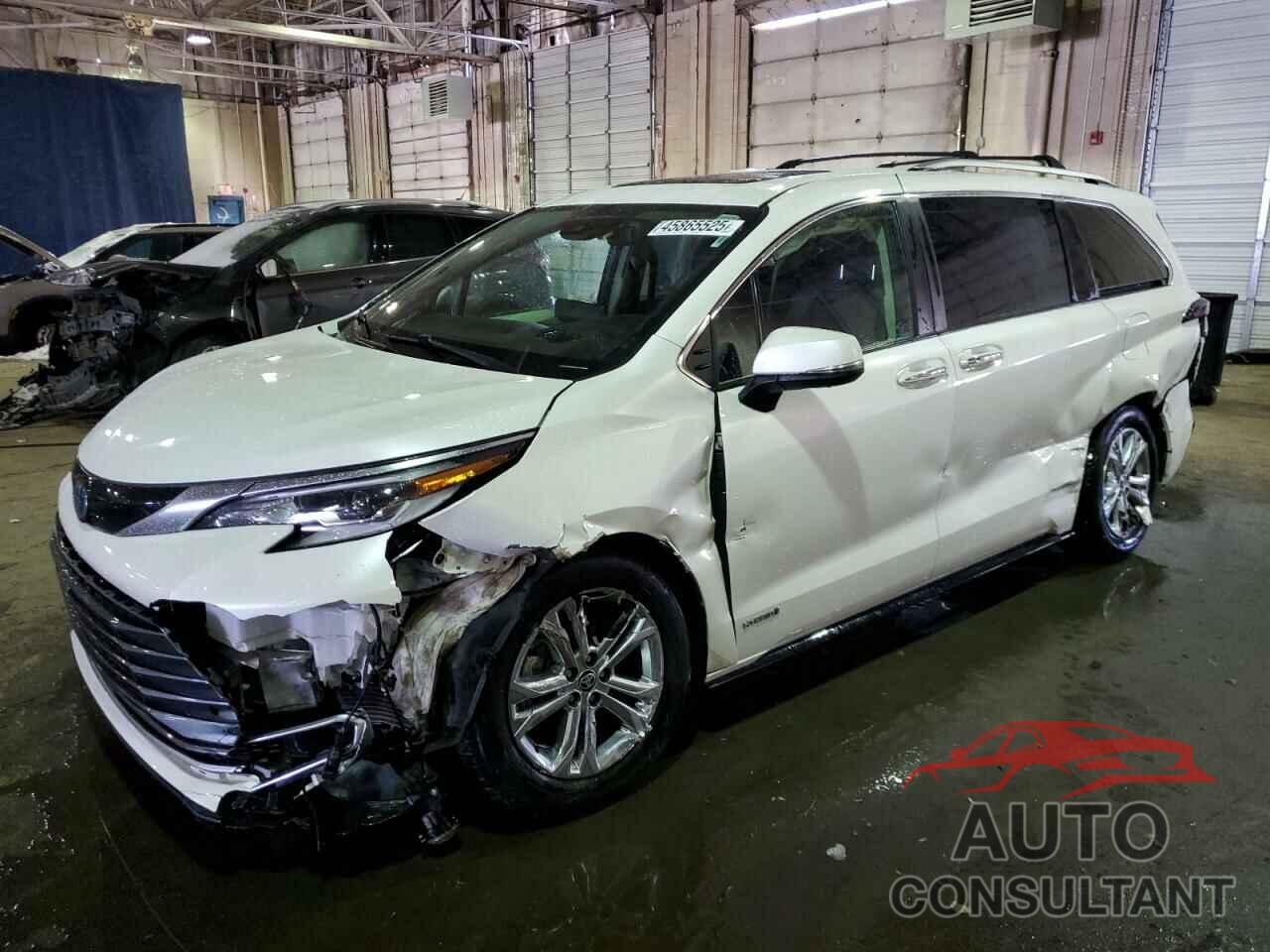 TOYOTA SIENNA 2021 - 5TDESKFC8MS002515