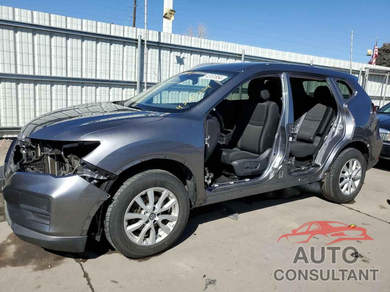 NISSAN ROGUE 2018 - KNMAT2MV0JP616173