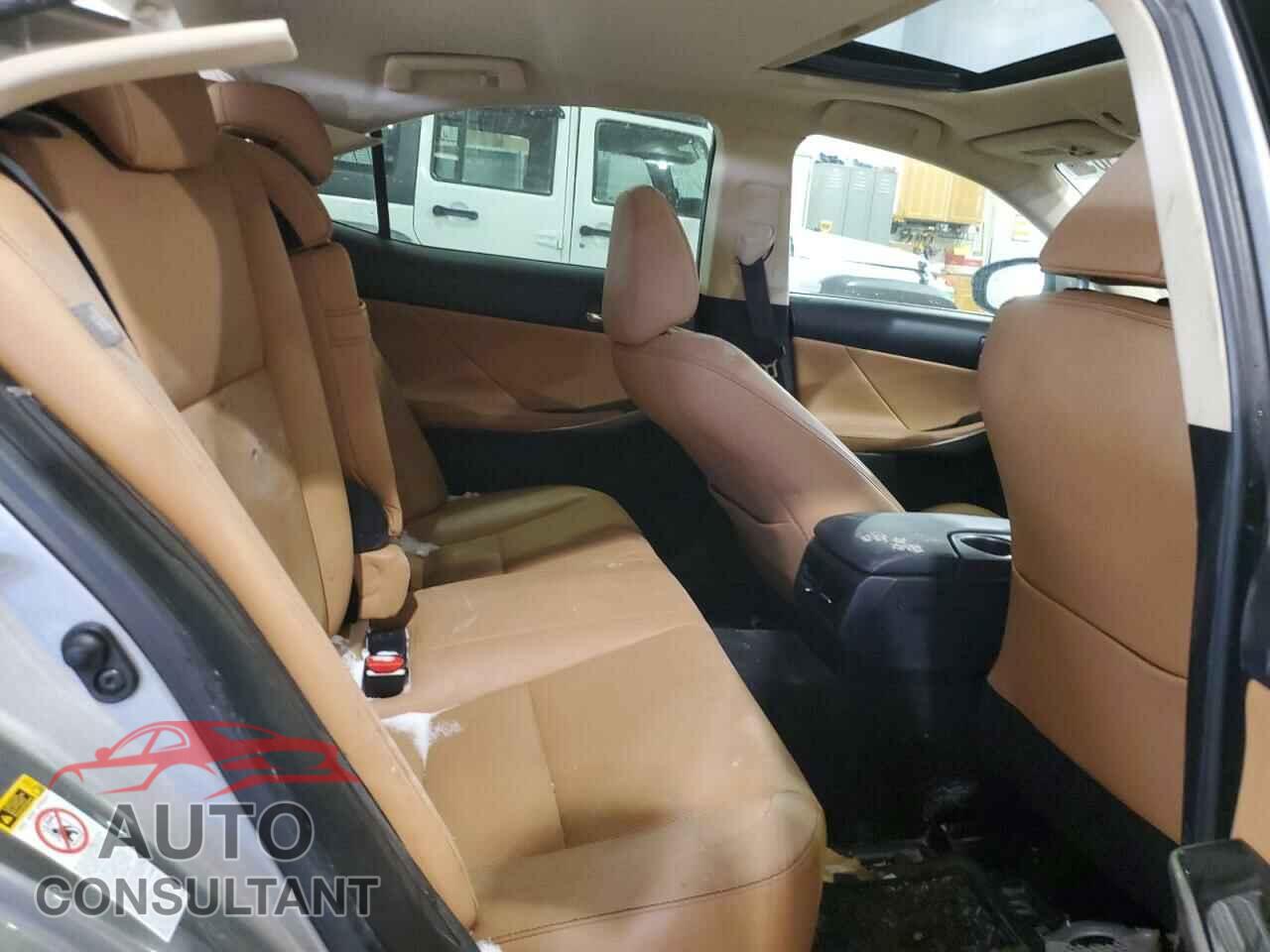 LEXUS IS 2016 - JTHCM1D20G5004564