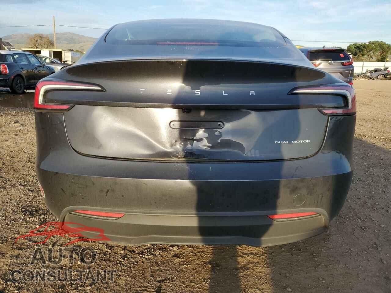 TESLA MODEL 3 2024 - 5YJ3E1EB5RF753911
