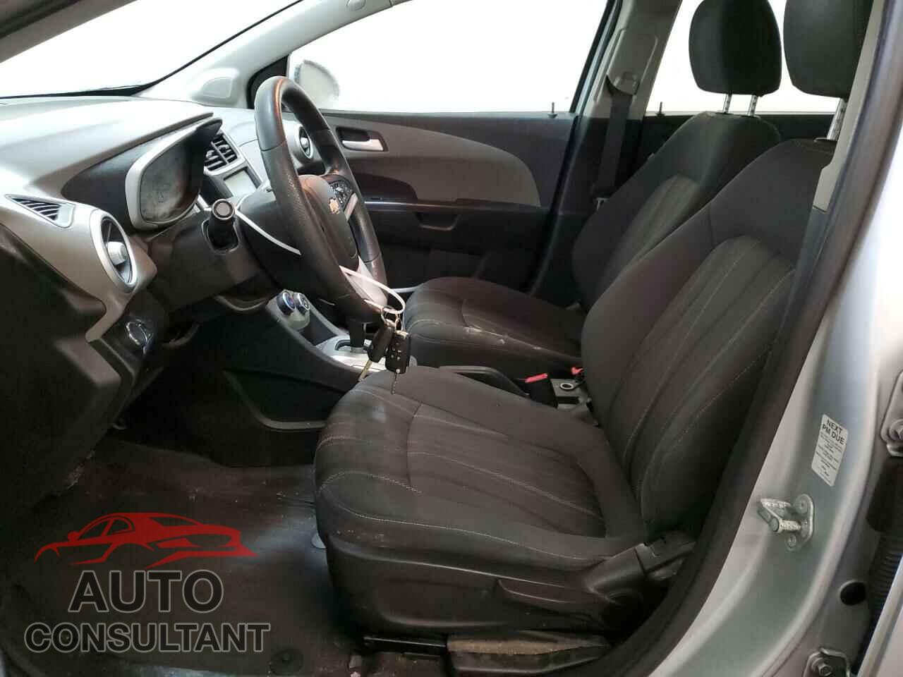 CHEVROLET SONIC 2017 - 1G1JD5SH9H4131109