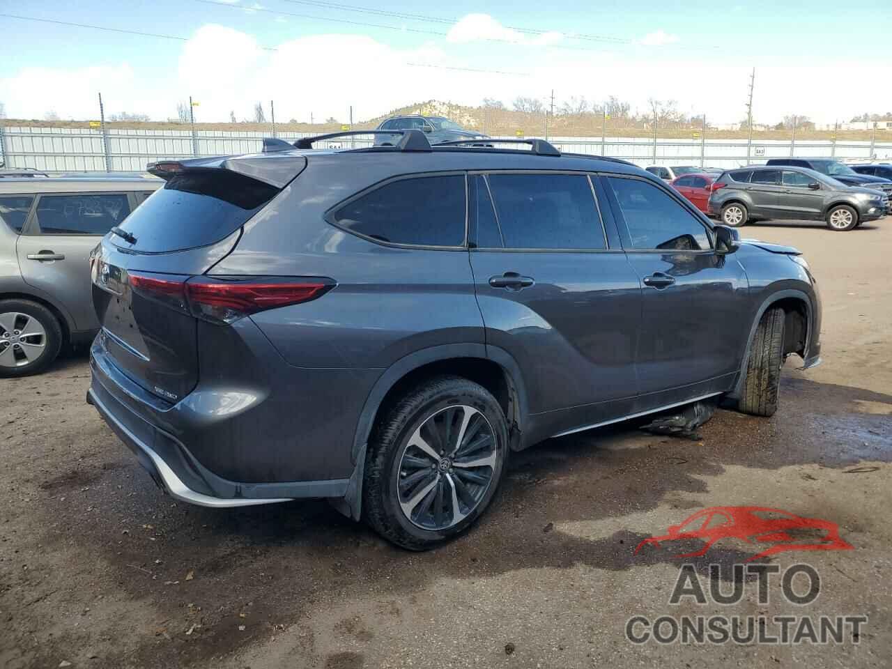 TOYOTA HIGHLANDER 2021 - 5TDJZRBH0MS126279