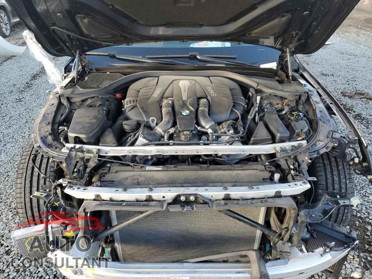 BMW 7 SERIES 2018 - WBA7F2C54JB238596