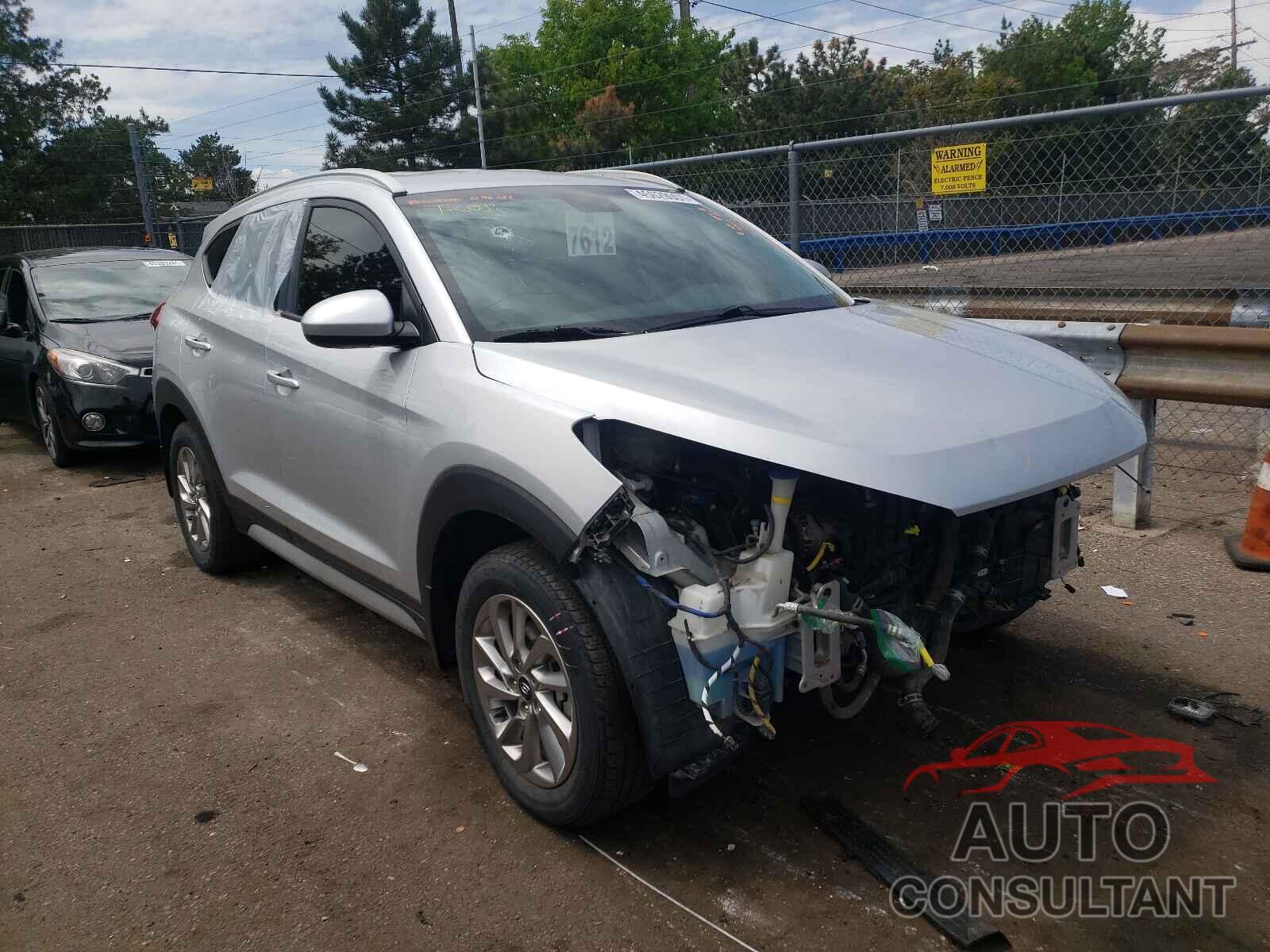 HYUNDAI TUCSON 2017 - KM8J3CA40HU415706