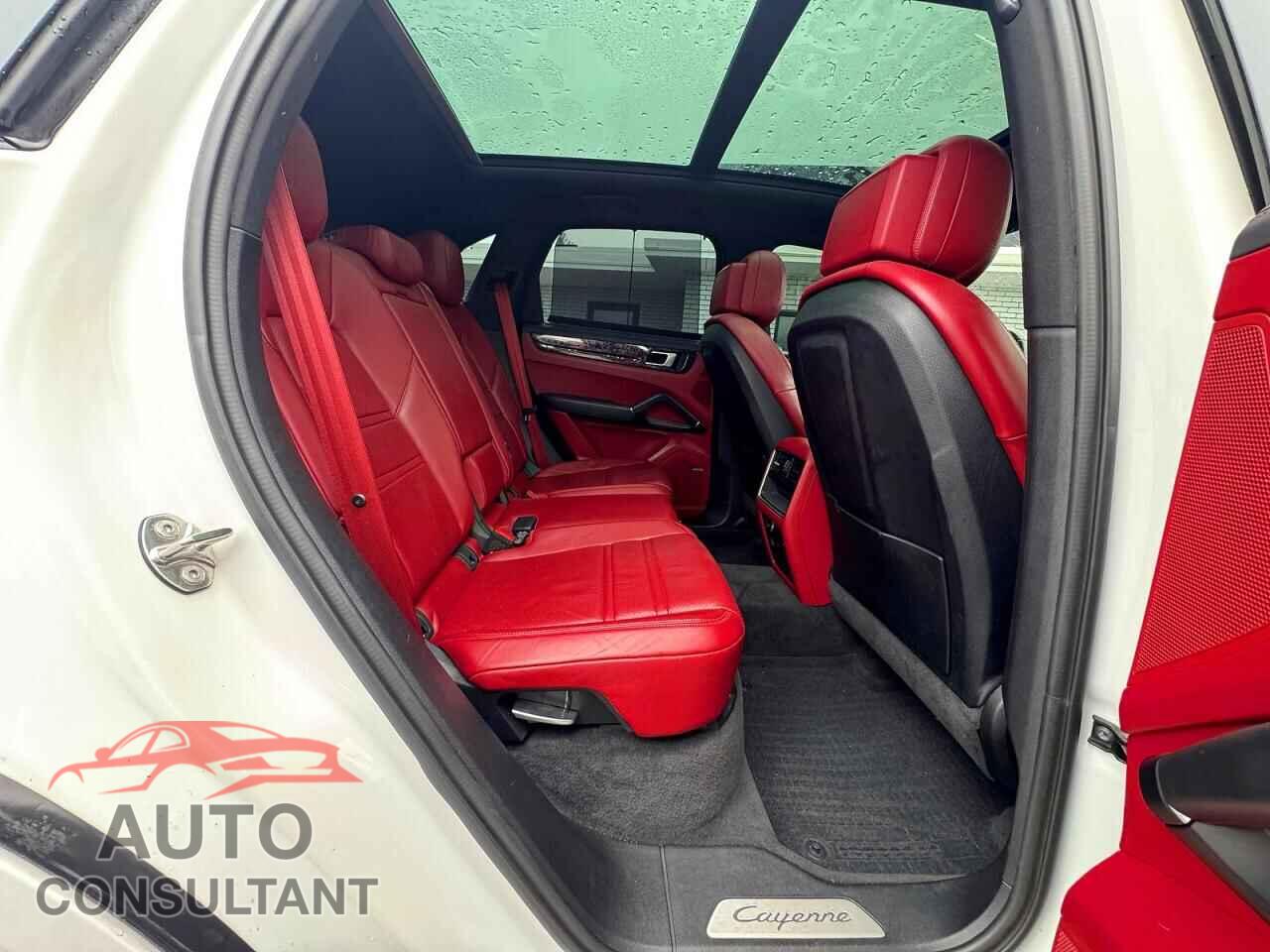 PORSCHE CAYENNE 2019 - WP1AA2AY6KDA03660