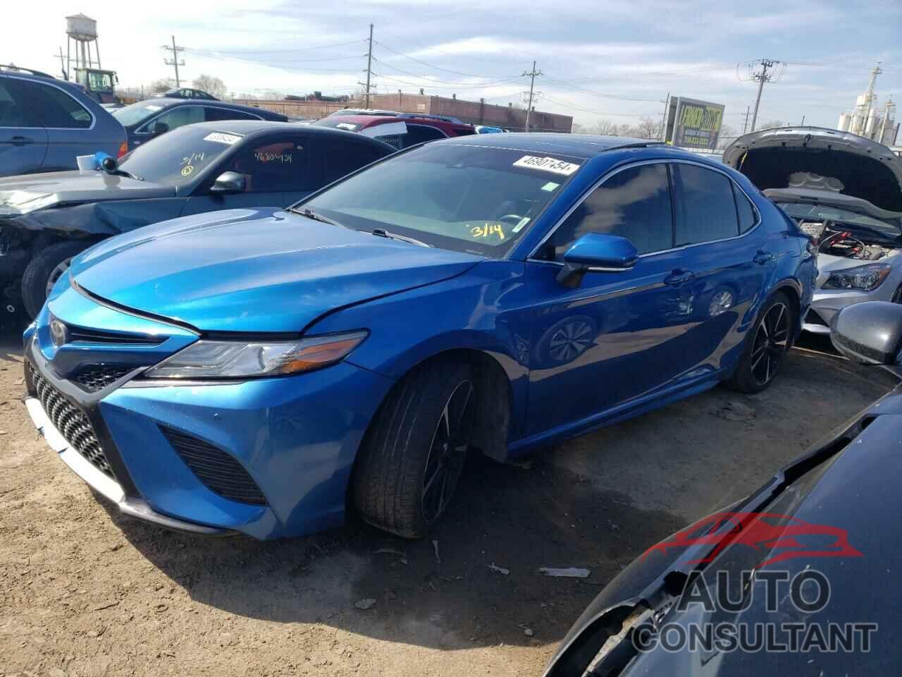 TOYOTA CAMRY 2018 - 4T1B61HK1JU021710