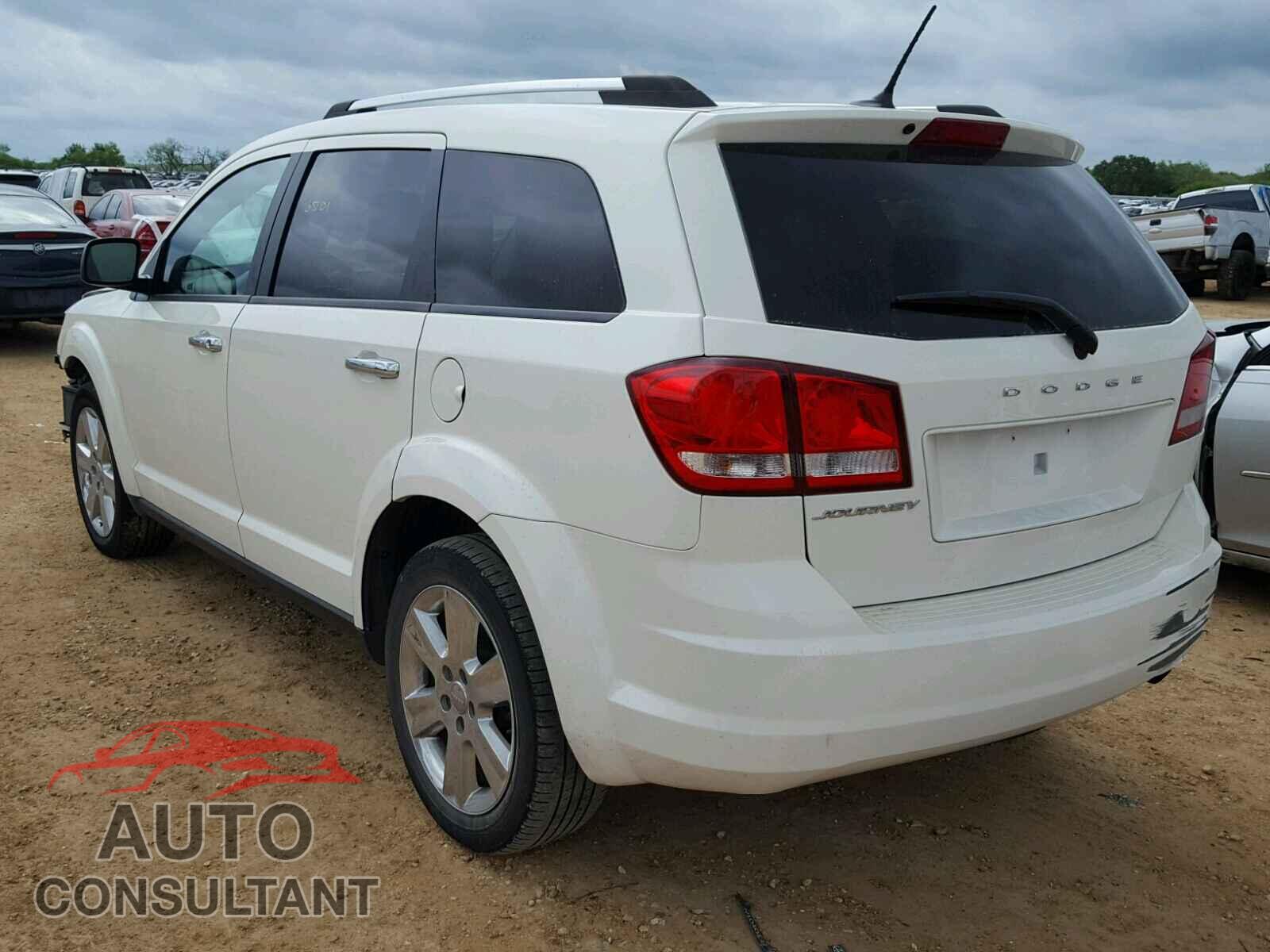 DODGE JOURNEY SE 2015 - 3C4PDCAB9FT529351
