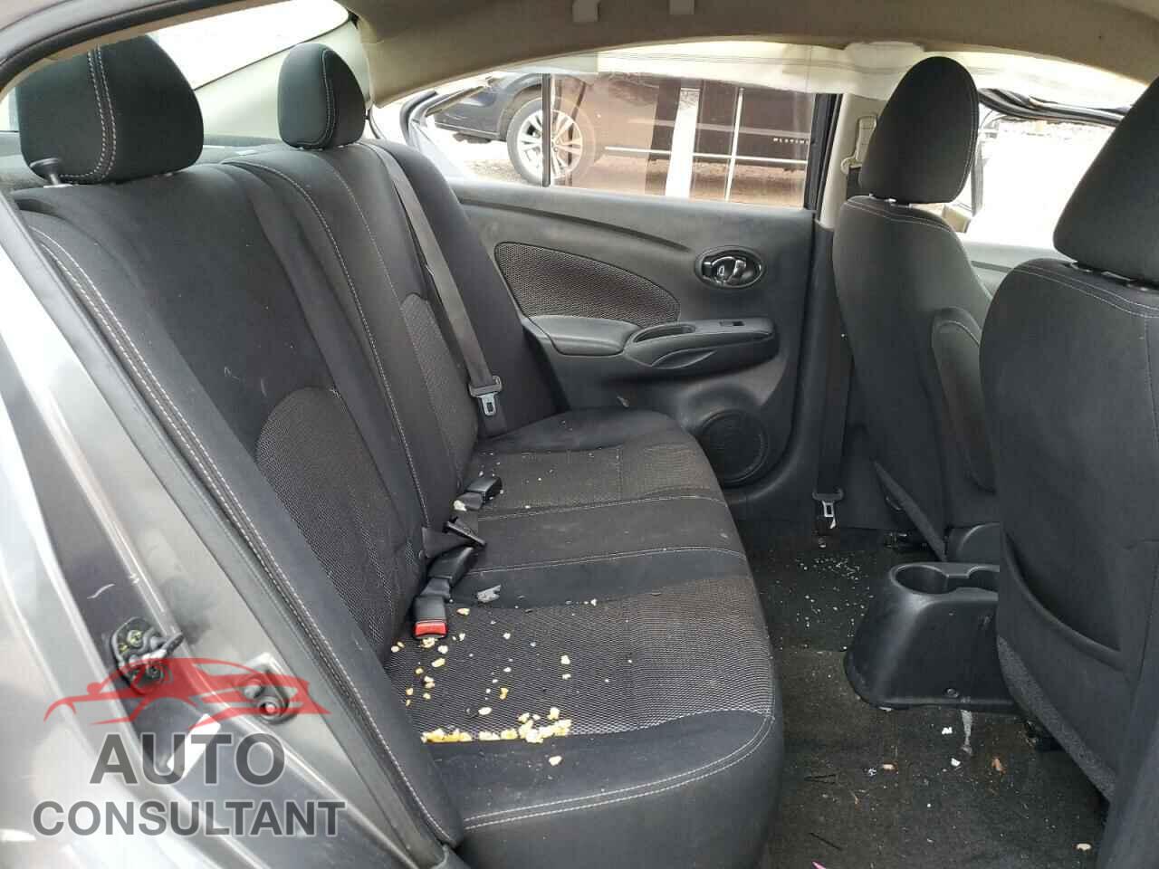 NISSAN VERSA 2017 - 3N1CN7AP3HL831299