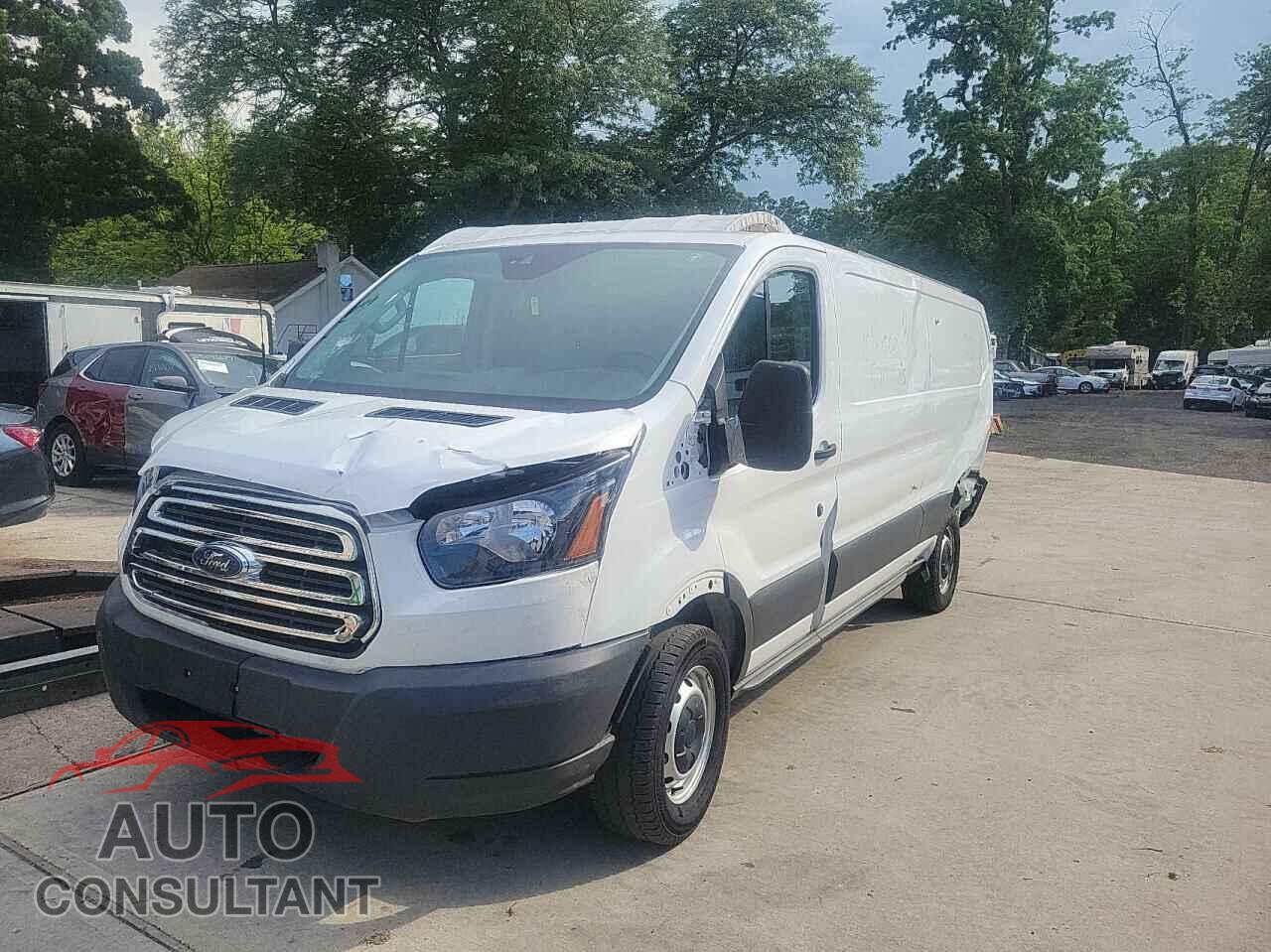 FORD TRANSIT CO 2018 - 1FTYR2YM4JKB11605