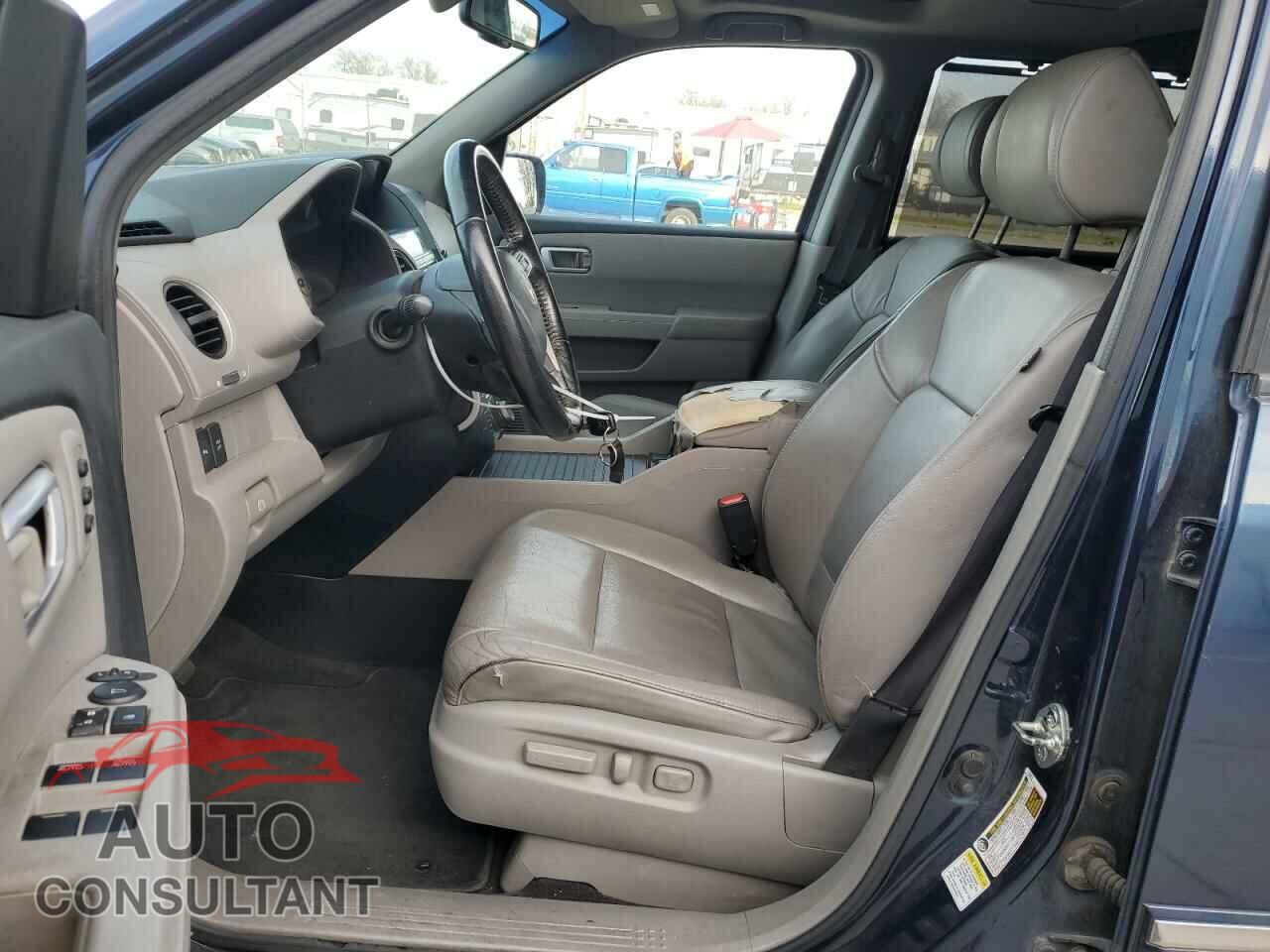 HONDA PILOT 2010 - 5FNYF4H91AB003620
