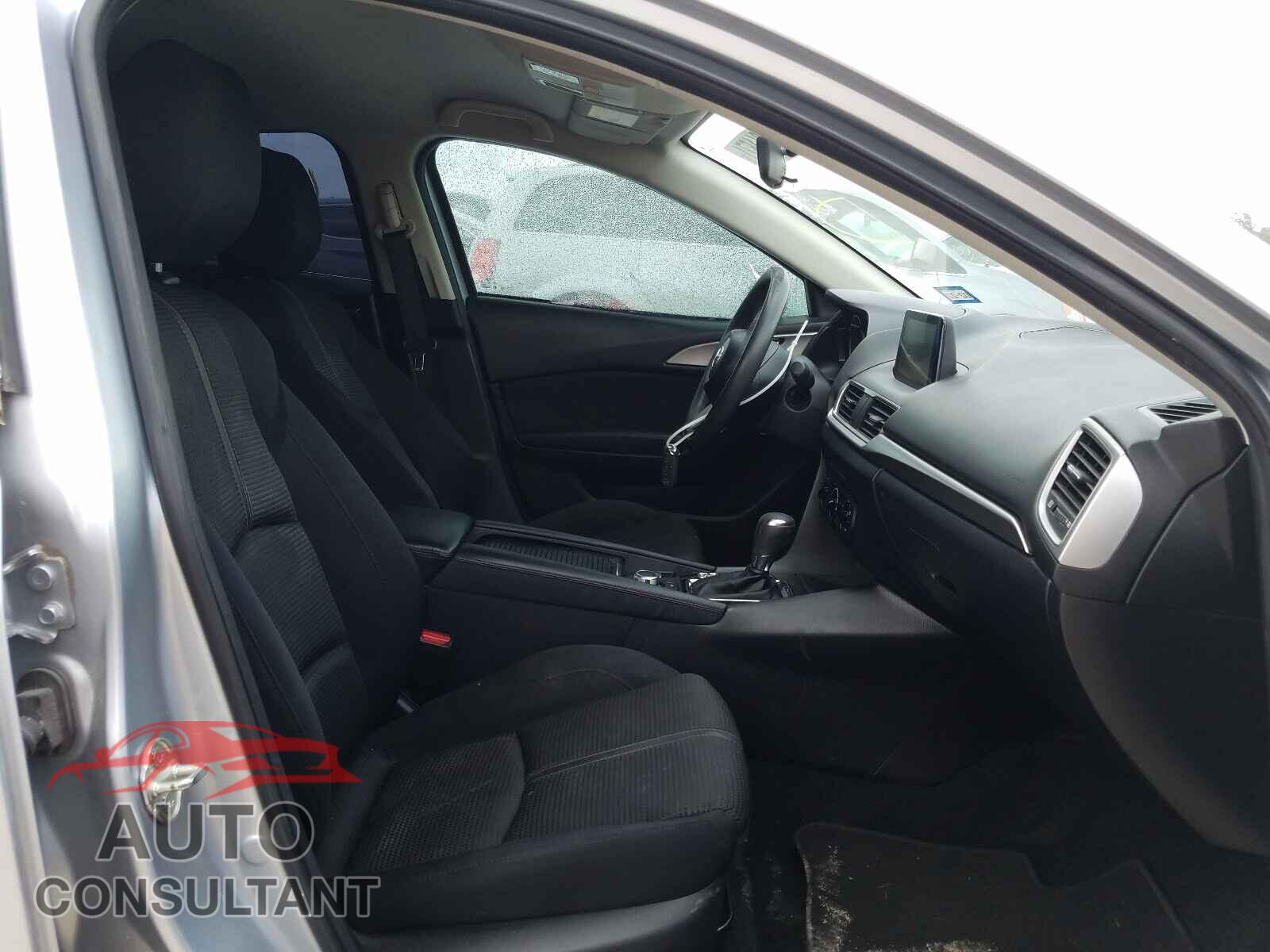 MAZDA 3 2017 - 3MZBN1U71HM123027