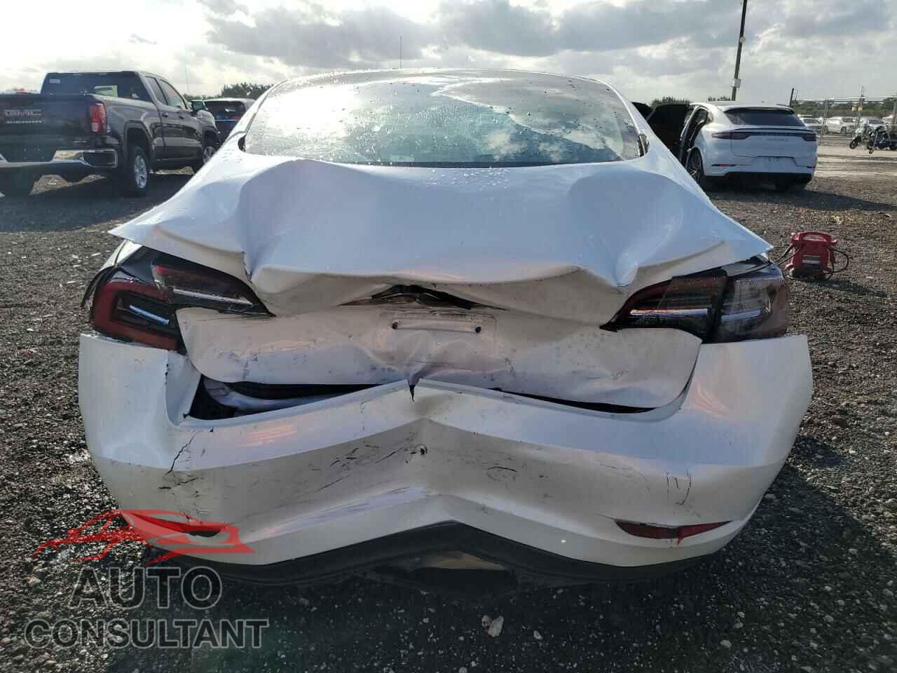 TESLA MODEL 3 2023 - 5YJ3E1EA8PF436645