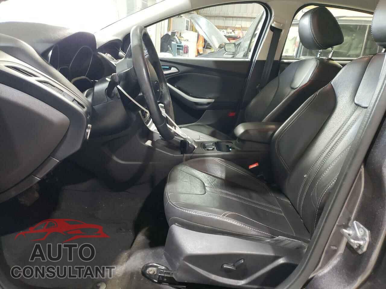 FORD FOCUS 2014 - 1FADP3K21EL264093