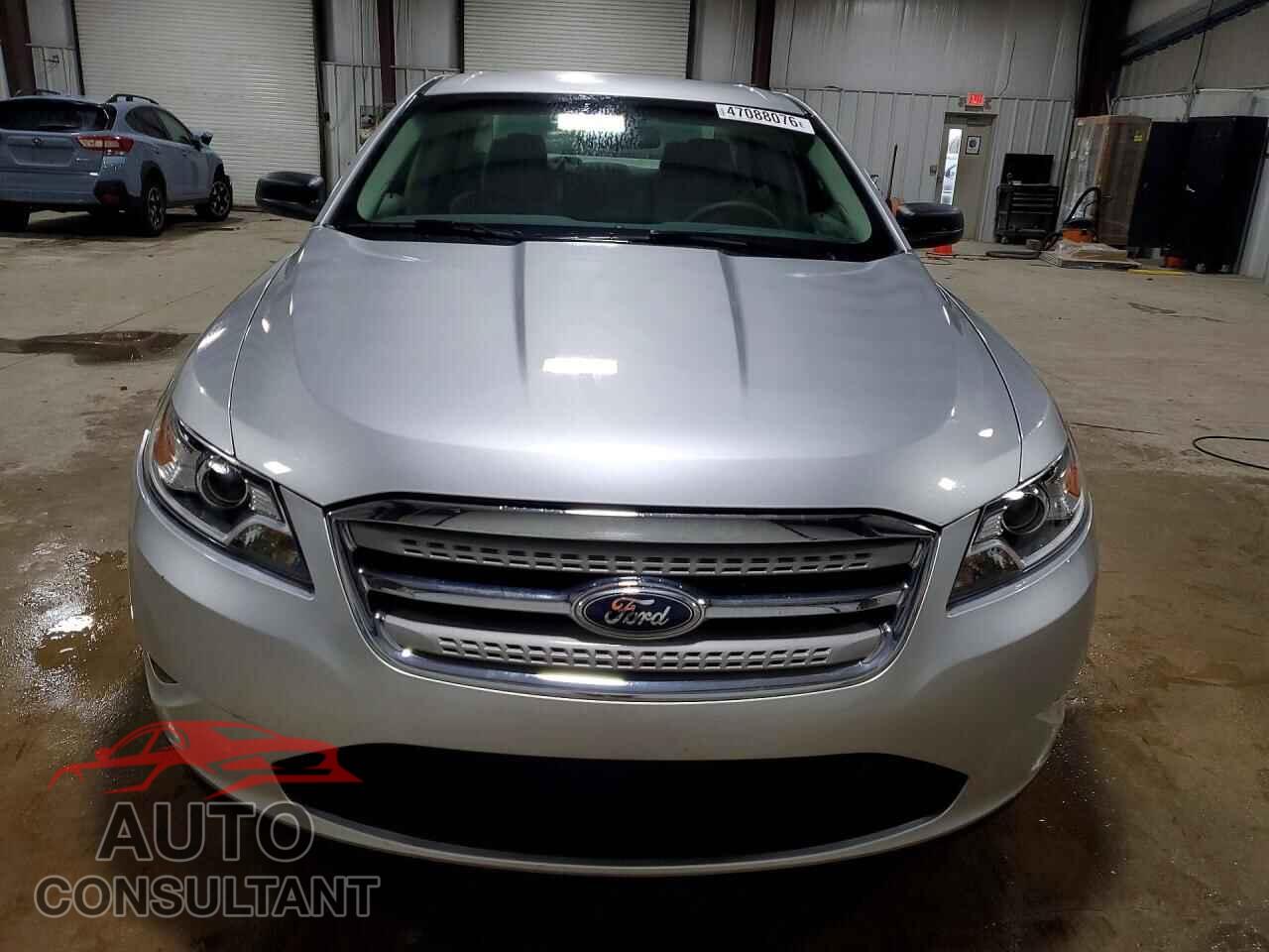 FORD TAURUS 2010 - 1FAHP2DW1AG157141