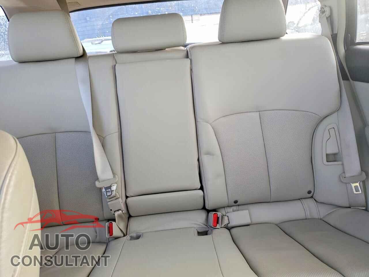 SUBARU OUTBACK 2014 - 4S4BRCMC4E3290541