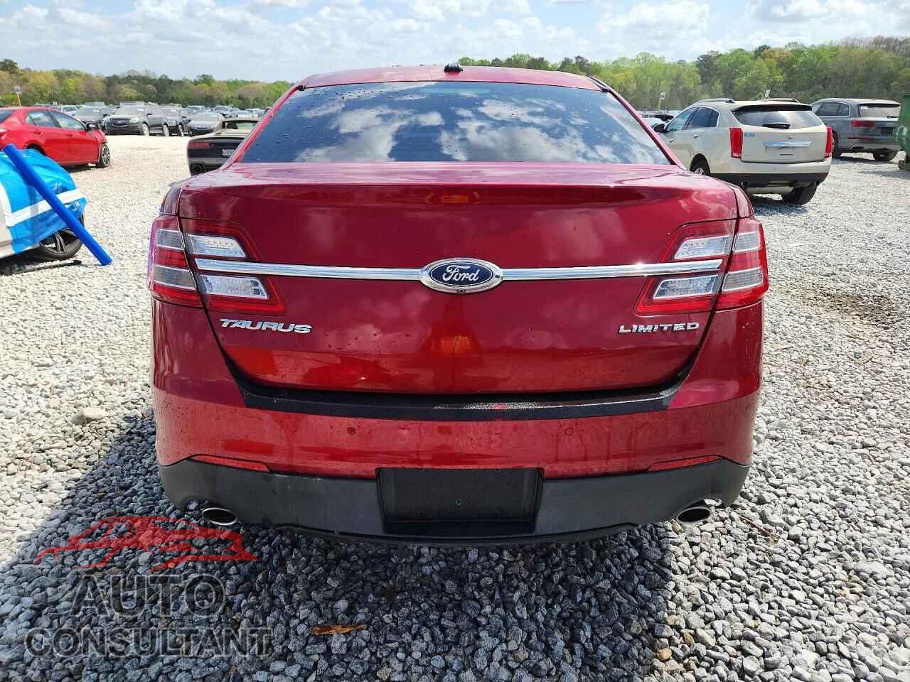 FORD TAURUS 2018 - 1FAHP2F88JG109666