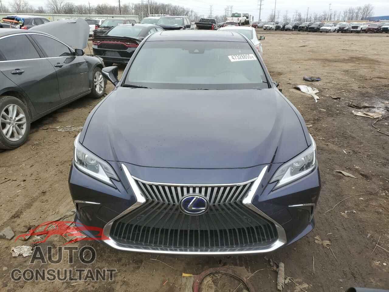 LEXUS ES300 2019 - JTHB21B15K2040403
