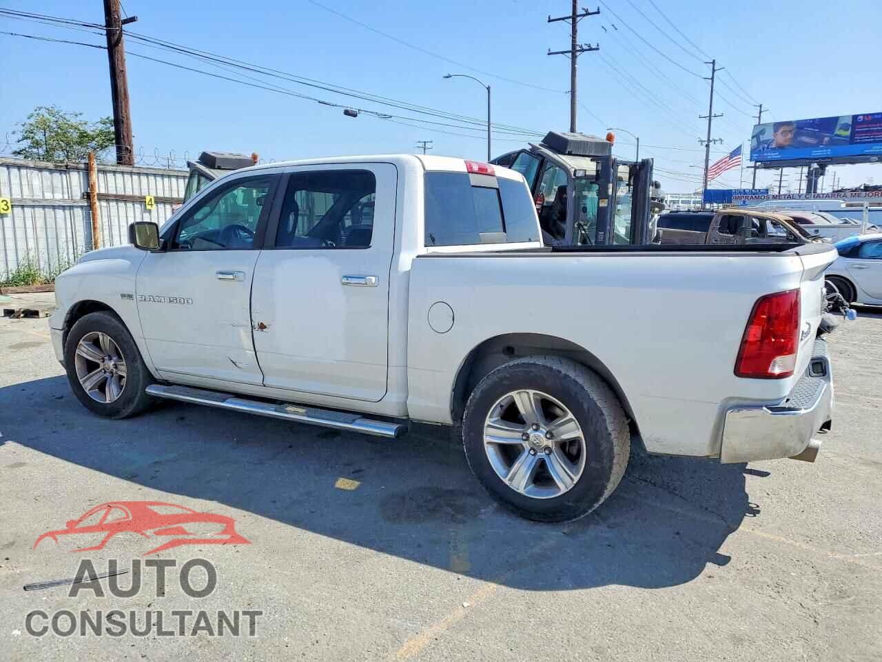 DODGE RAM 1500 2011 - 1D7RB1CT8BS564733