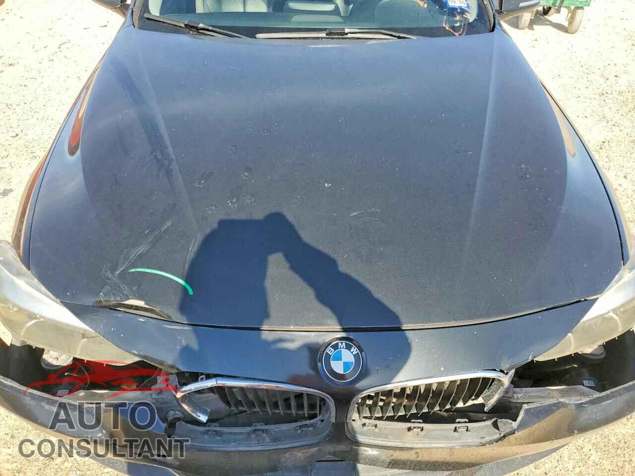 BMW 3 SERIES 2013 - WBA3A5C59DF352153