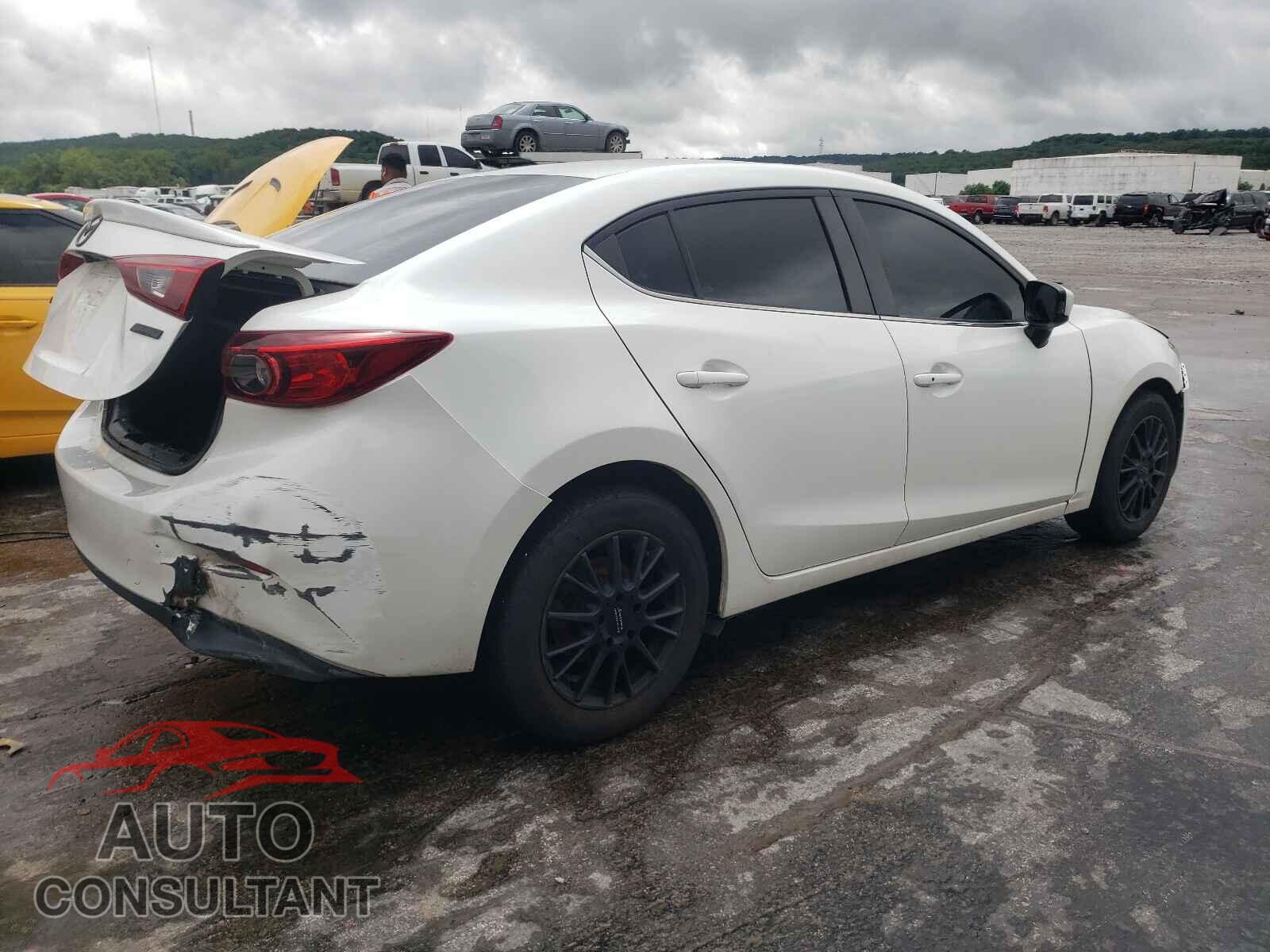 MAZDA 3 2016 - 3MZBM1V76GM250646